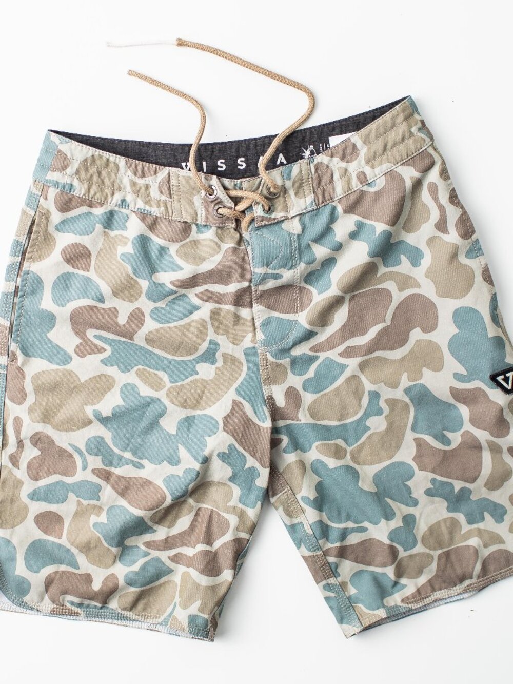Vissla Youth Board Shorts Boys Size 26 Blue Tan Camo Surf Swim Hybrid Stretch